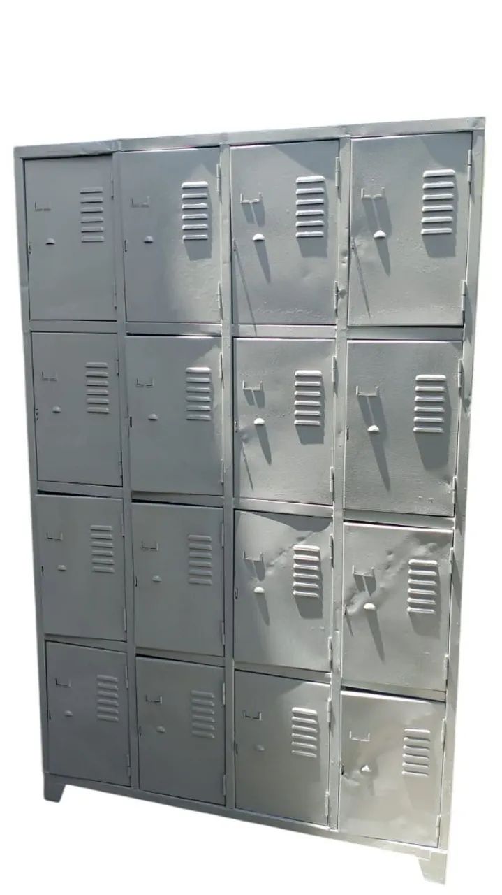 Reforma e Pintura de Armário Roupeiros / Vestiário, Estantes, Arquivos e Armários em aço - Foto 3