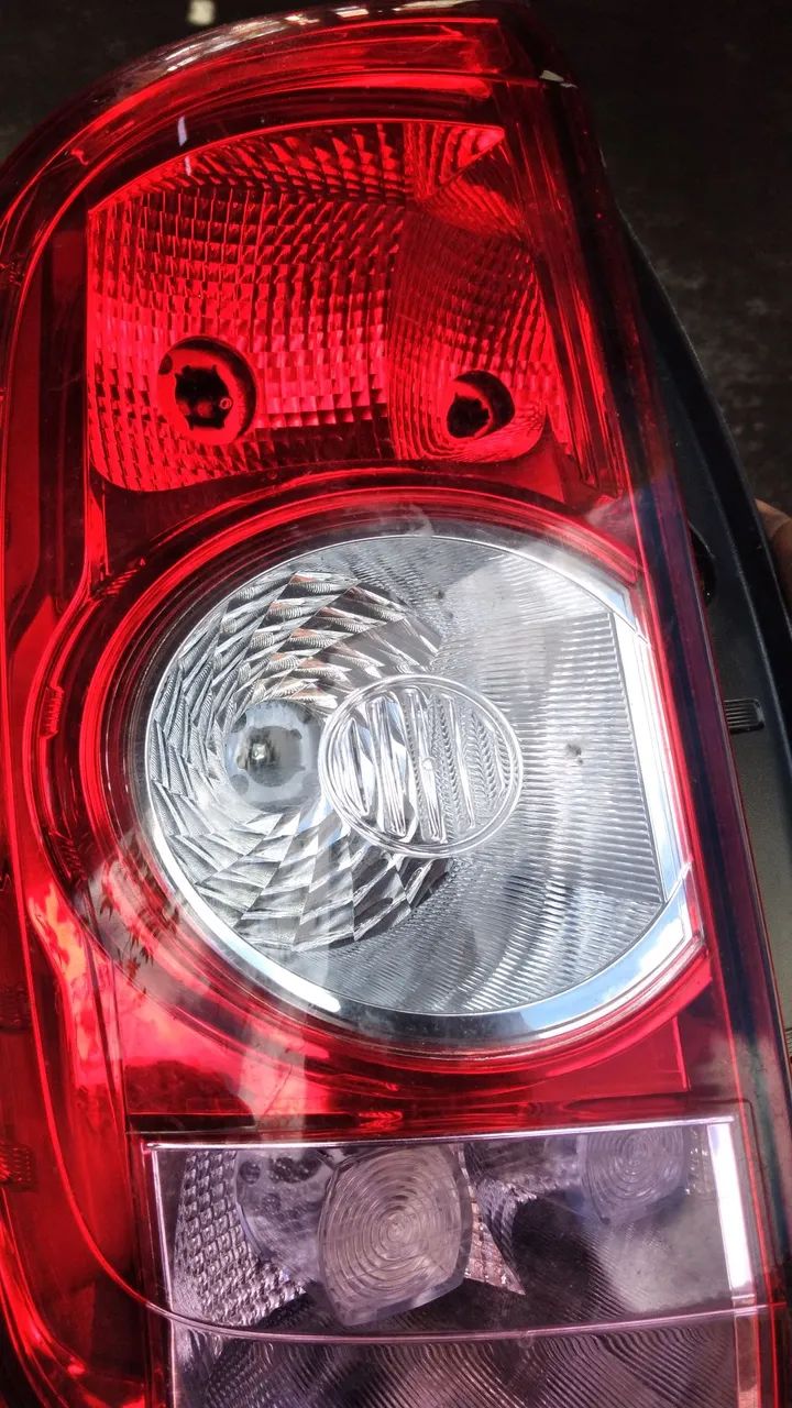 Lanterna Traseira Direita Renault  Duster  - Foto 2