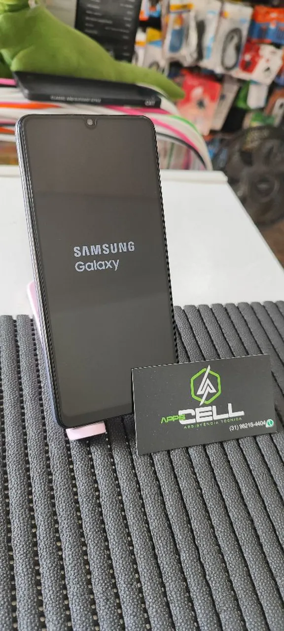 Samsung A32 128 GB conservado ótimo desempenho.