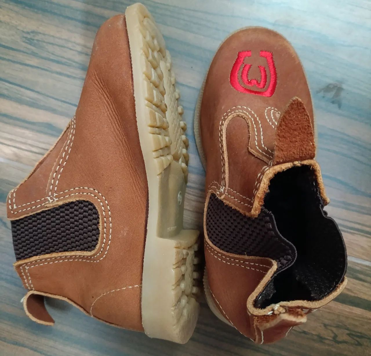 Botas de Couro Infantil Tam 23