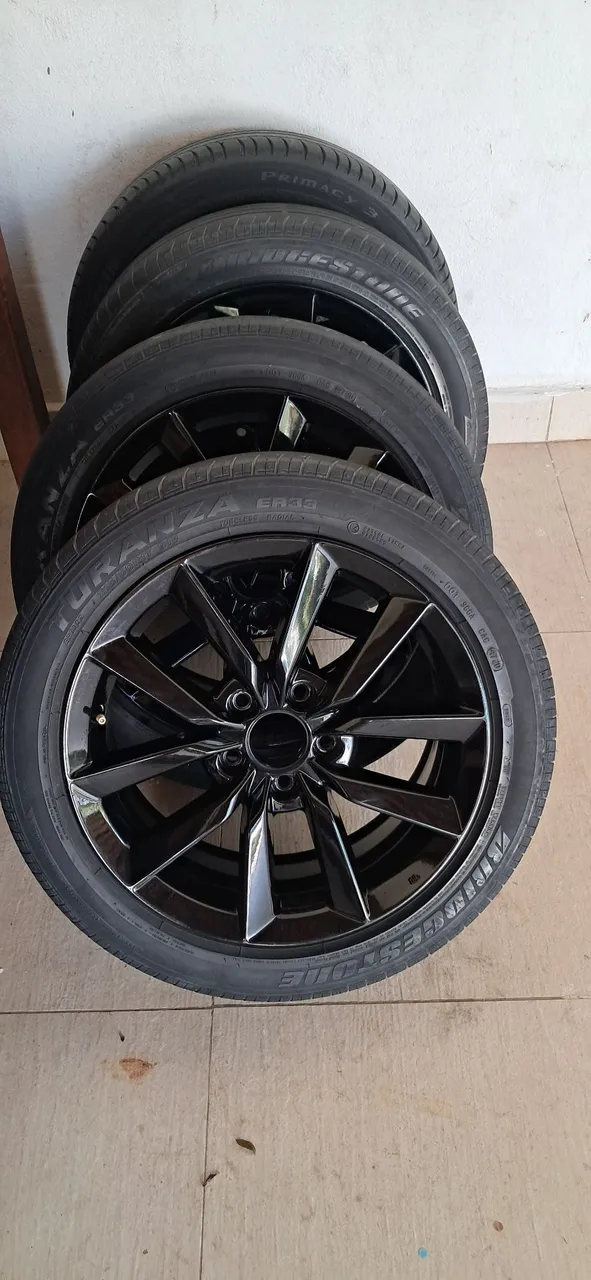 Rodas de liga leve aro 17 pretas