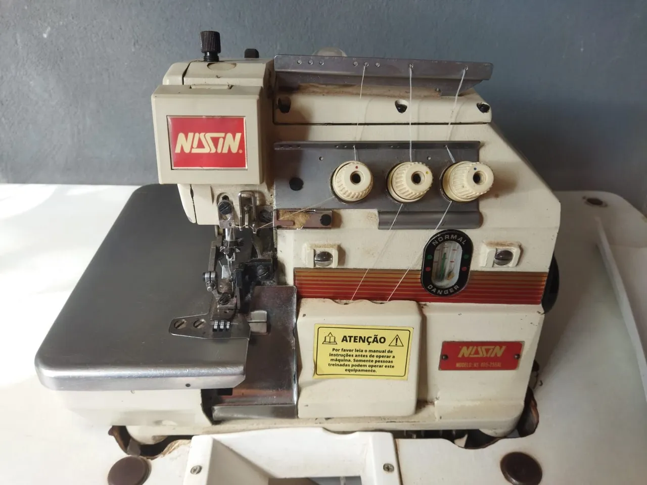 Overloque Industrial NISSIN KS-255M