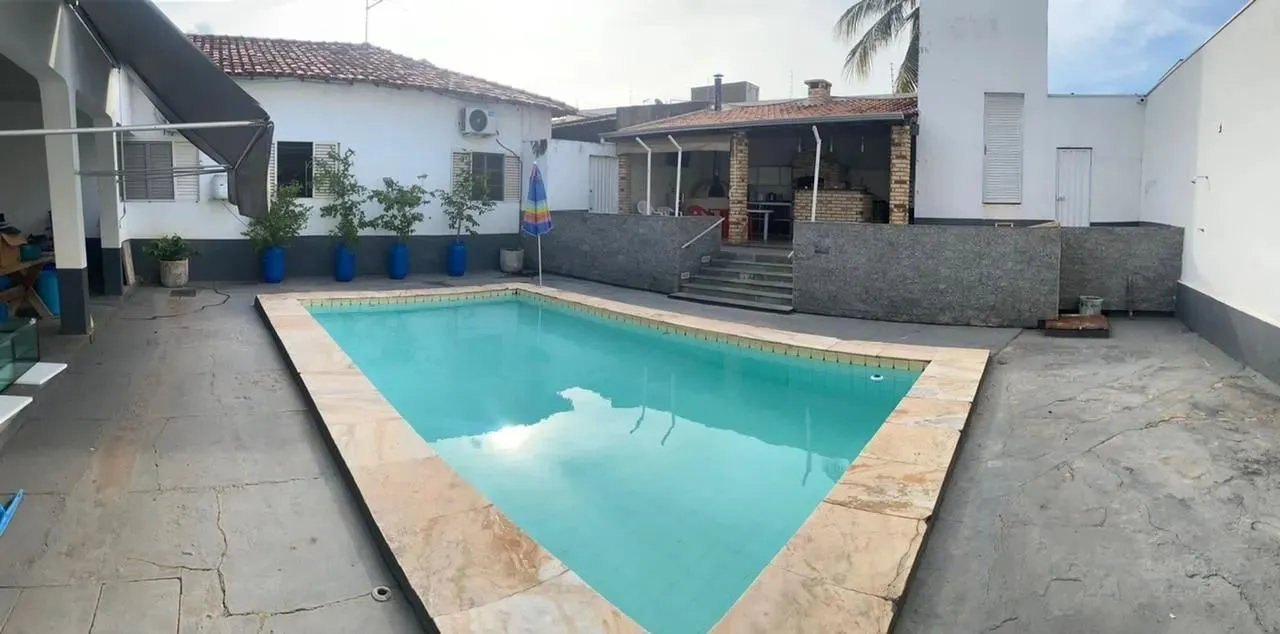 CASA RESIDENCIAL em CUIABÁ - MT, CENTRO-NORTE