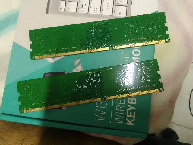 Memórias (2) DDR3 2 GB PC - Foto 2