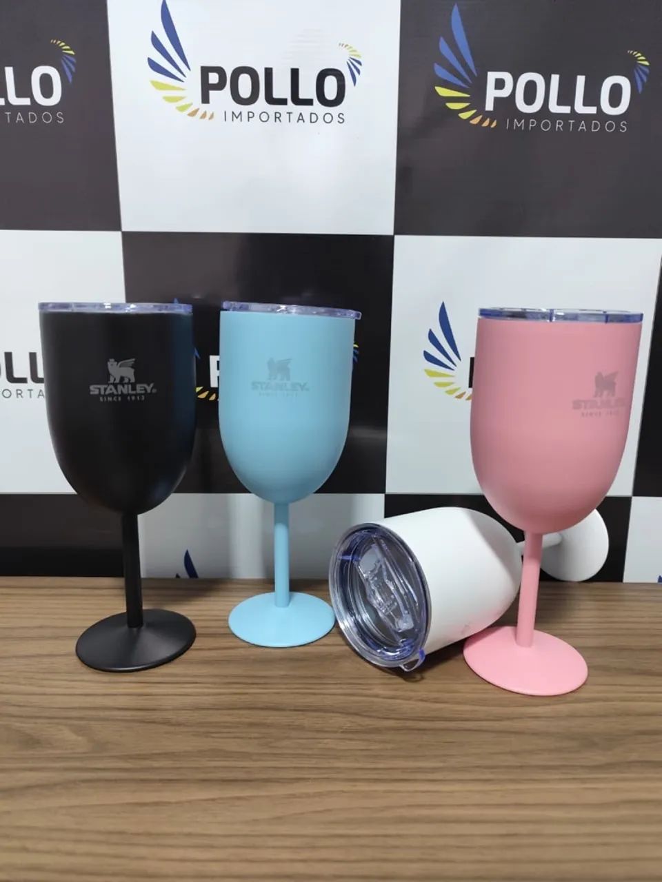 TAÇA MODELO STANLEY COM TAMPA - CORES. - Foto 3