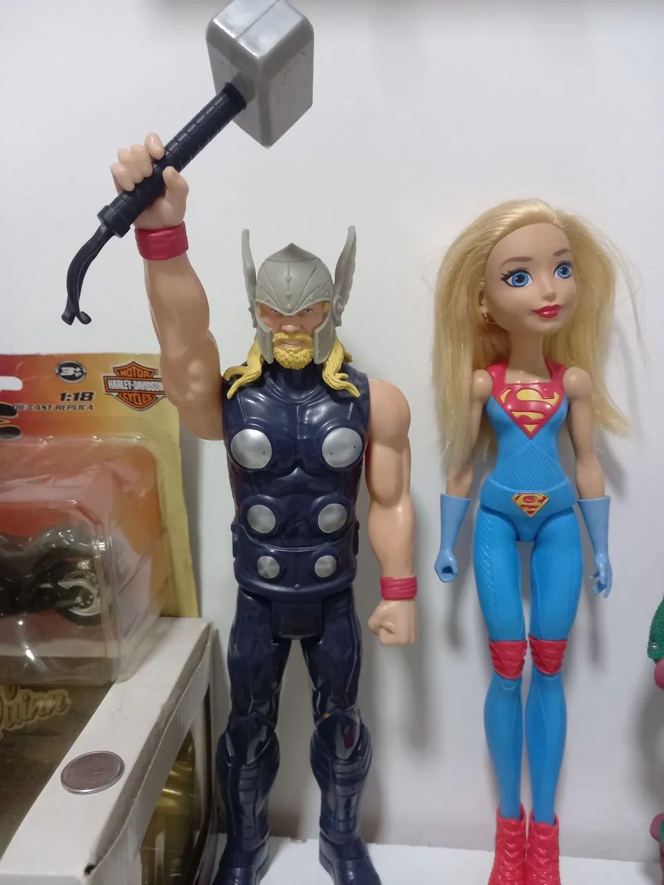 Boneco THOR  completo com martelo  - Foto 2