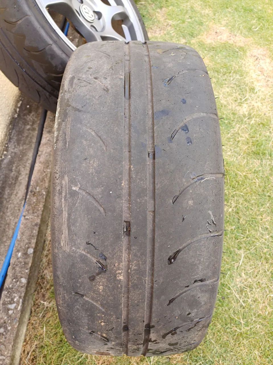 Vendo rodas Advan 17" com pneus Semi Slick - Foto 5