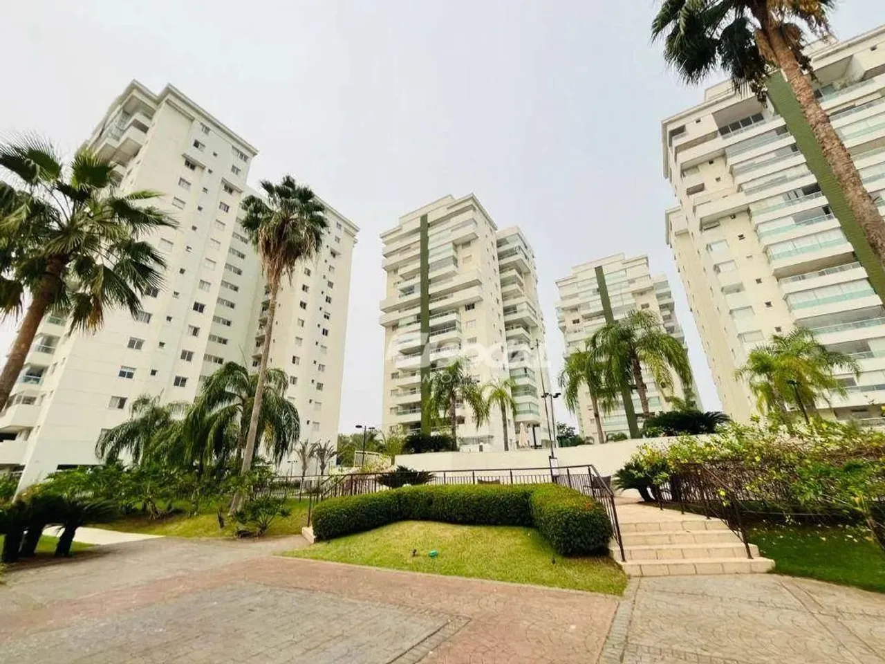 Apartamento com 04 suítes - Condomínio Resort Reserva do Bosque