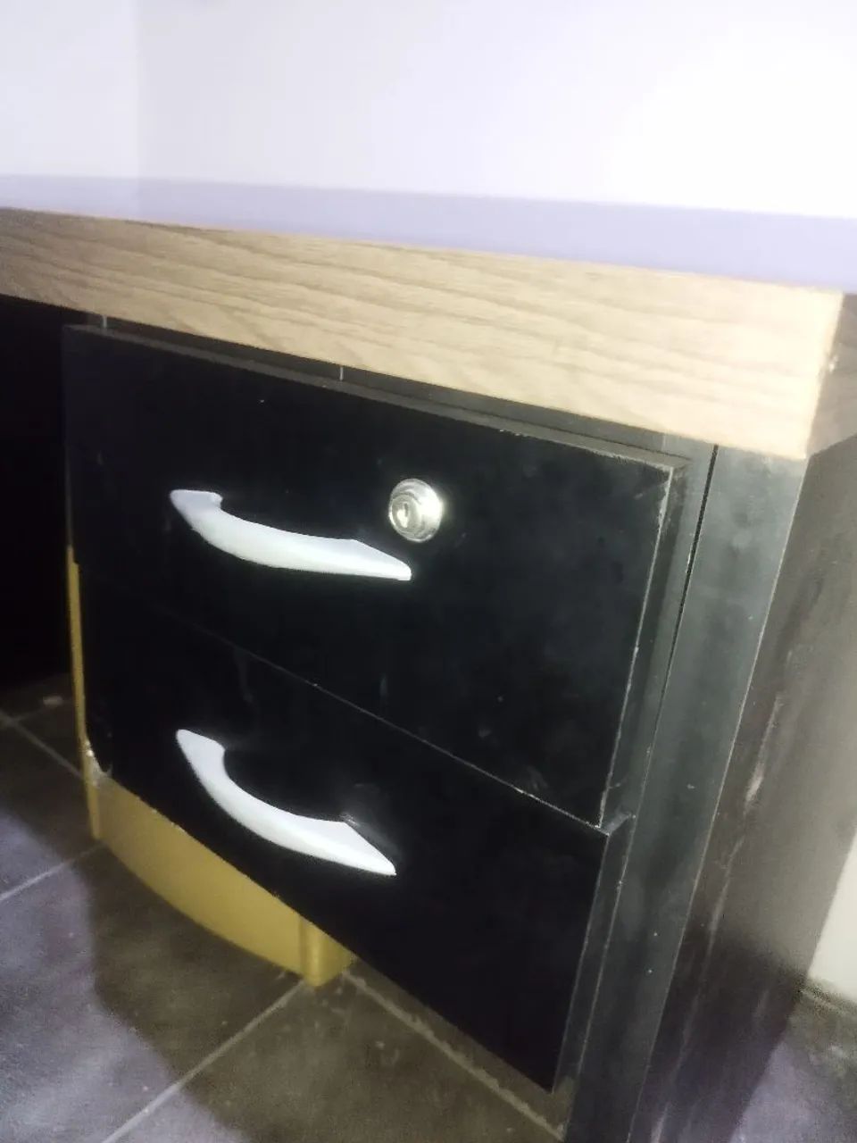 Escrivaninha moderna com gavetas - Foto 2