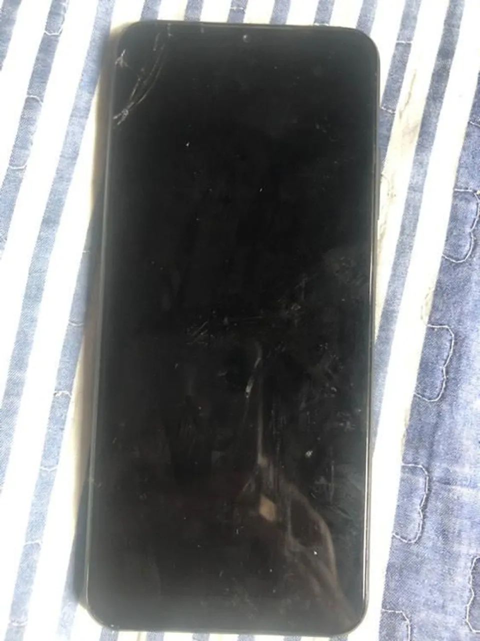 Tela de Celular Danificada - Para Reparo ou Peças