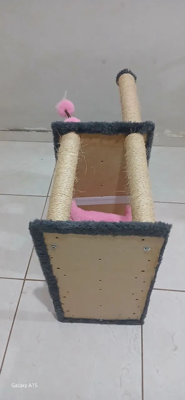 Casa pra gata C/ Rede Arranhadores & Brinquedo Interativos (NOVA)  - Foto 4