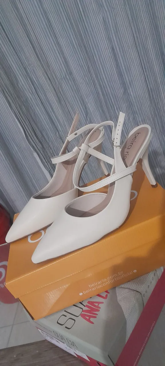 Sandália Scarpin Beira Rio Off White Salto Fino