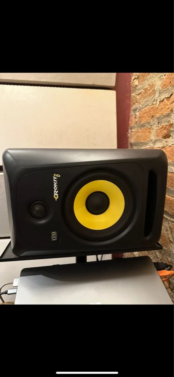Monitor Krk Rokit 6 (geração 3)
