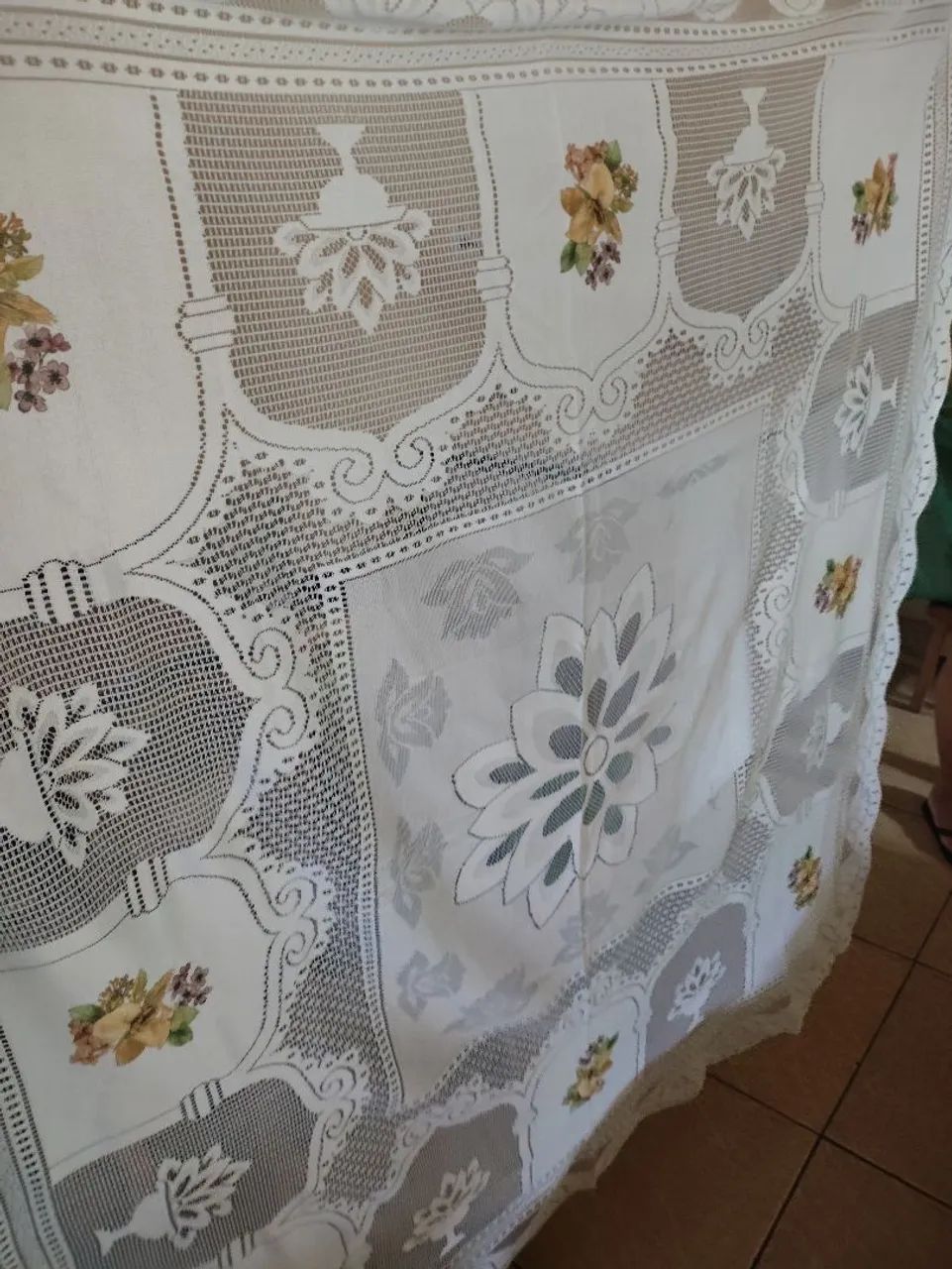 Toalha de mesa rendada - Foto 2