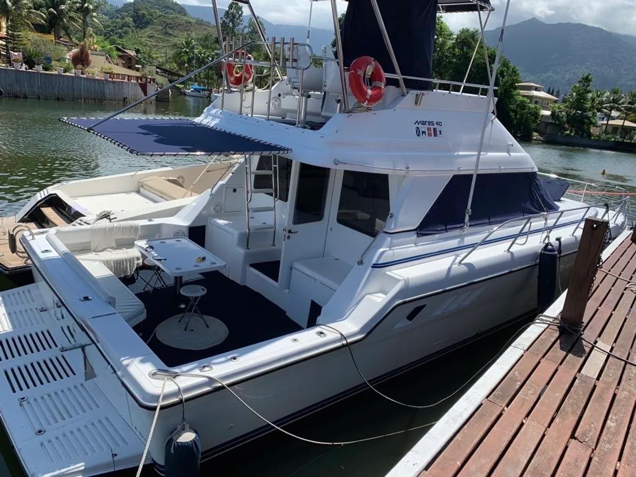 Lancha Catamarã Mares 40 - Foto 12