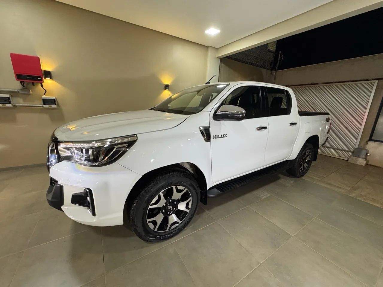 Hilux srx edição 50 anos apenas 51 mil km   - Foto 5