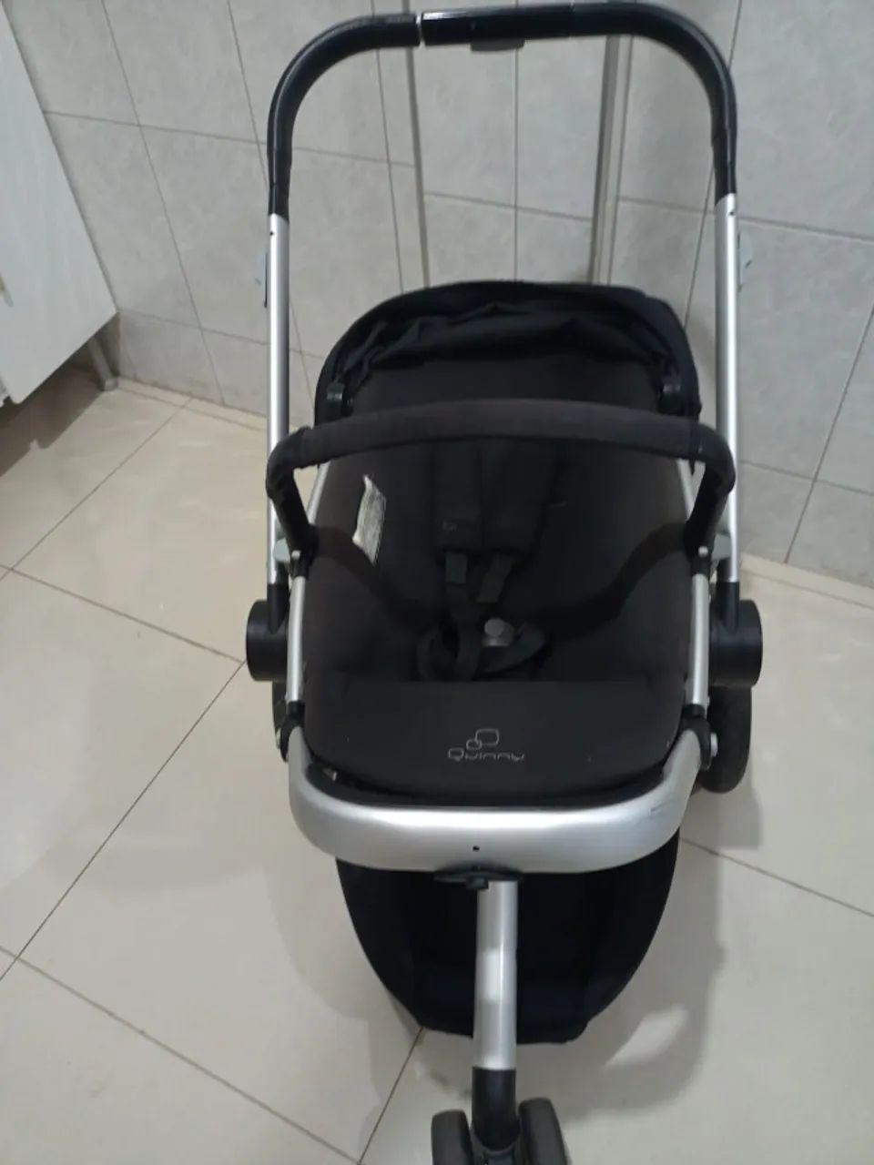 Carrinho de bebê reversível Quinny Buzz - Foto 2