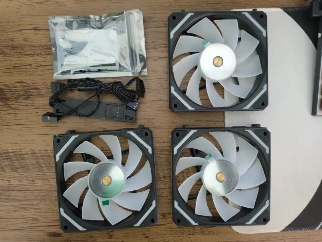 Fans Reversas para PC - UPSIREN WF-120 ARGB (conjunto 3x uni fan)