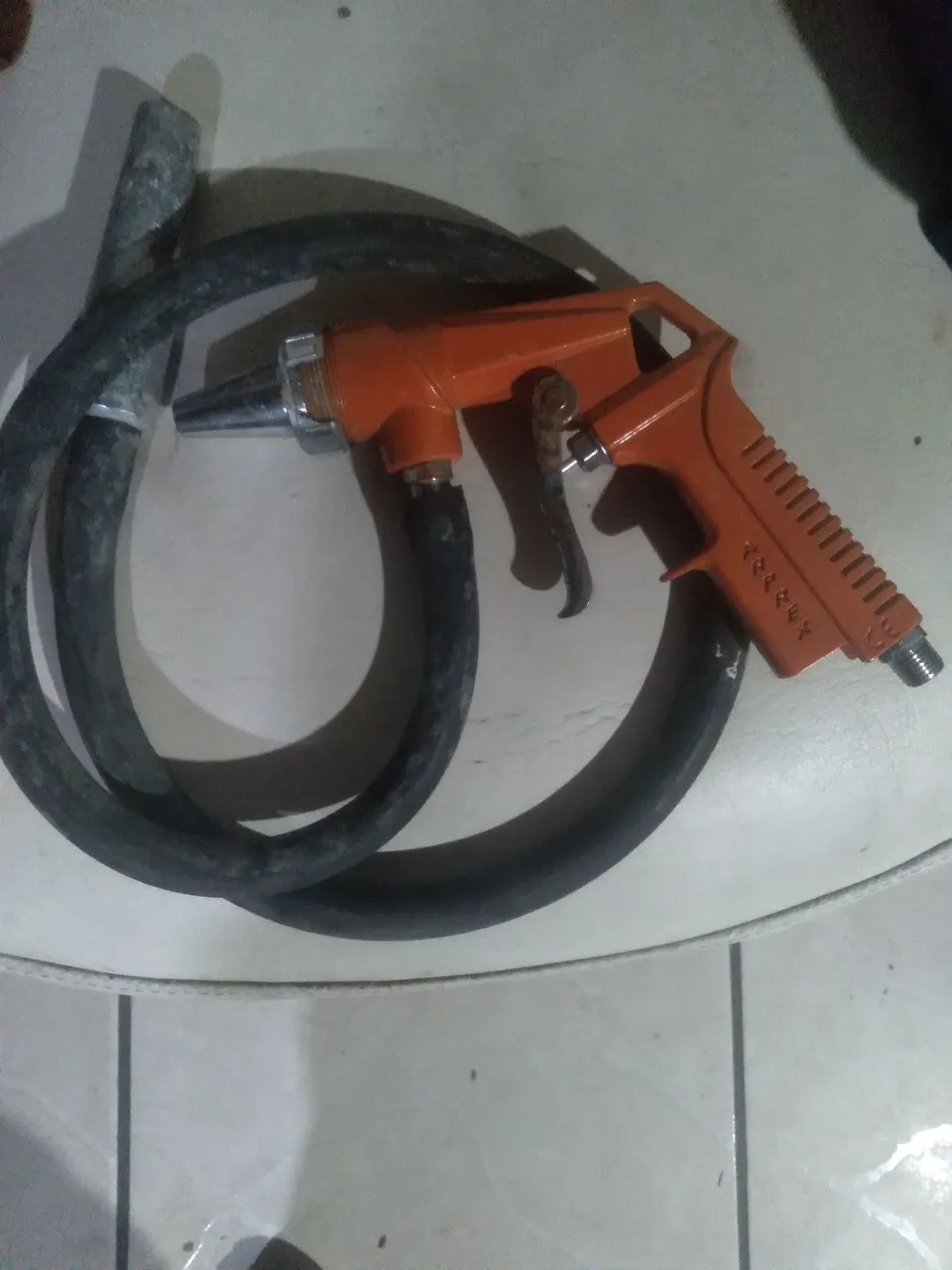 Pistola de ar para limpeza e pintura