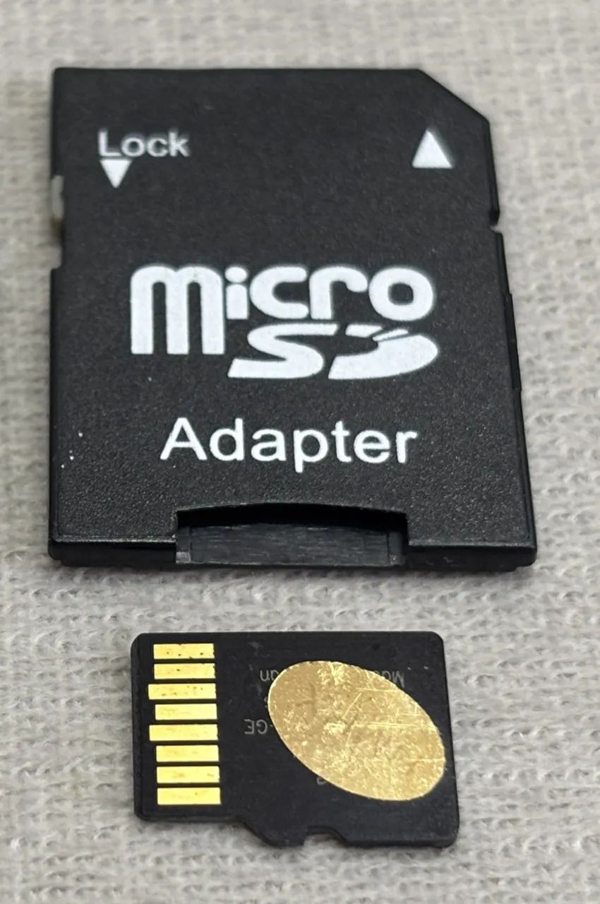 Cartao de Memoria Micro SD Card Com Adaptador - 64Gb - Genérico - Foto 2