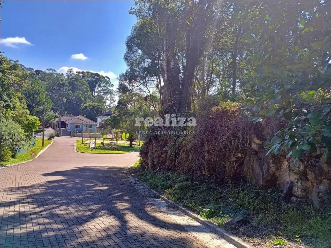 TERRENO COM PROJETO APROVADO EM GRAMADO