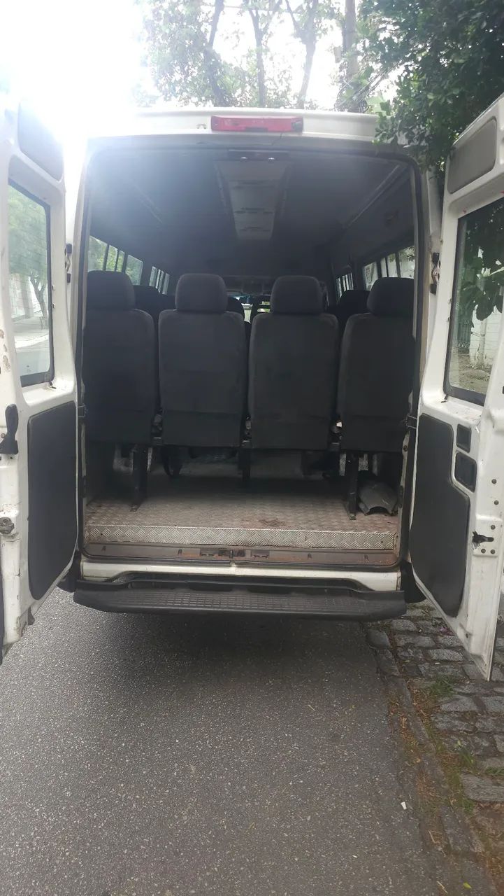 Van Escolar a venda 2013 - Foto 9