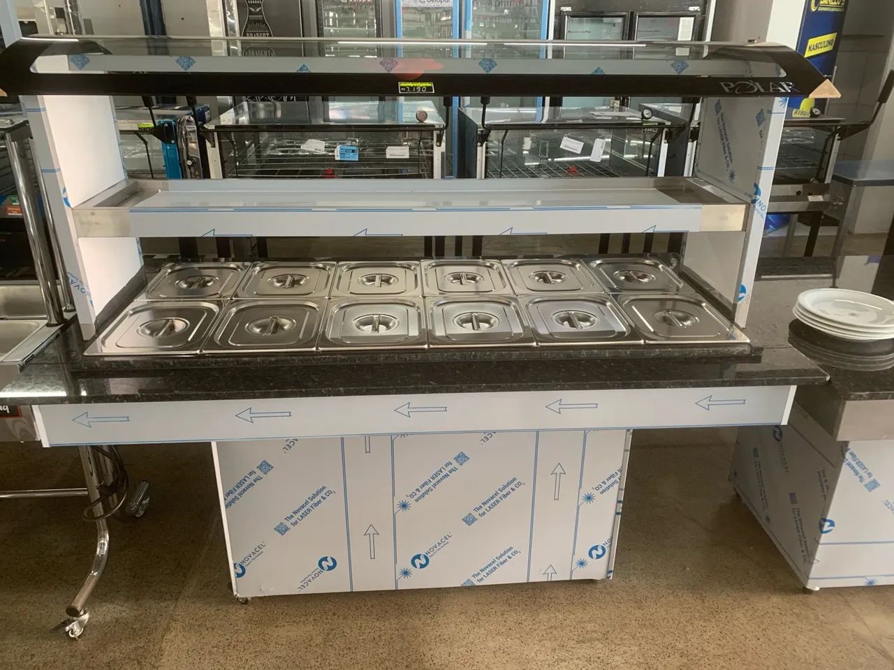Buffet Self-Service 12 Cubas 1/2 Quentes 6 Cubas 1/2 Frias Polar 