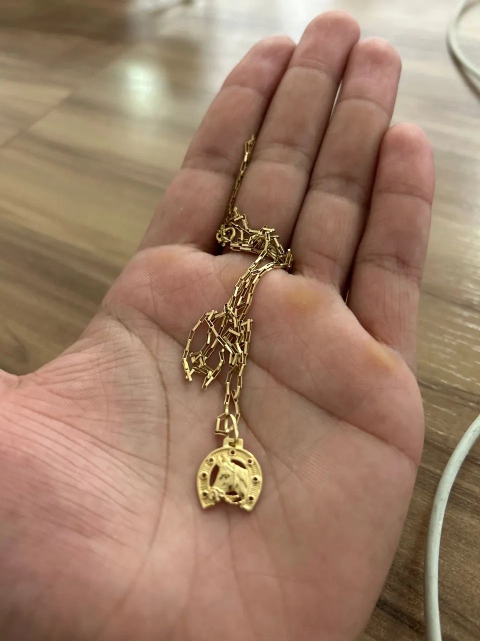 Corrente e ferradura ouro 18k