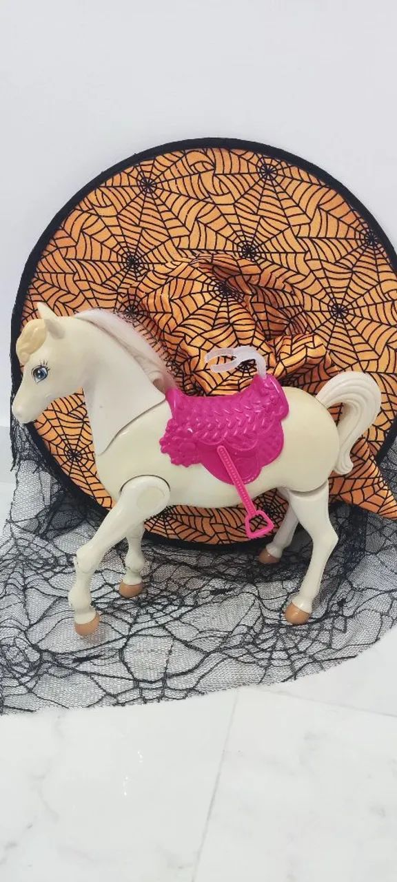 Cavalo da Barbie Anda Automático - Foto 2