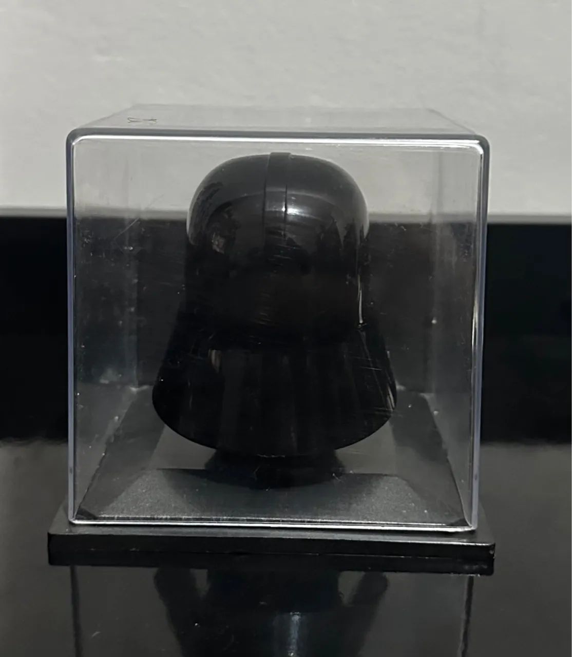 Darth Vader - Capacete colecionável 9cm - Foto 3
