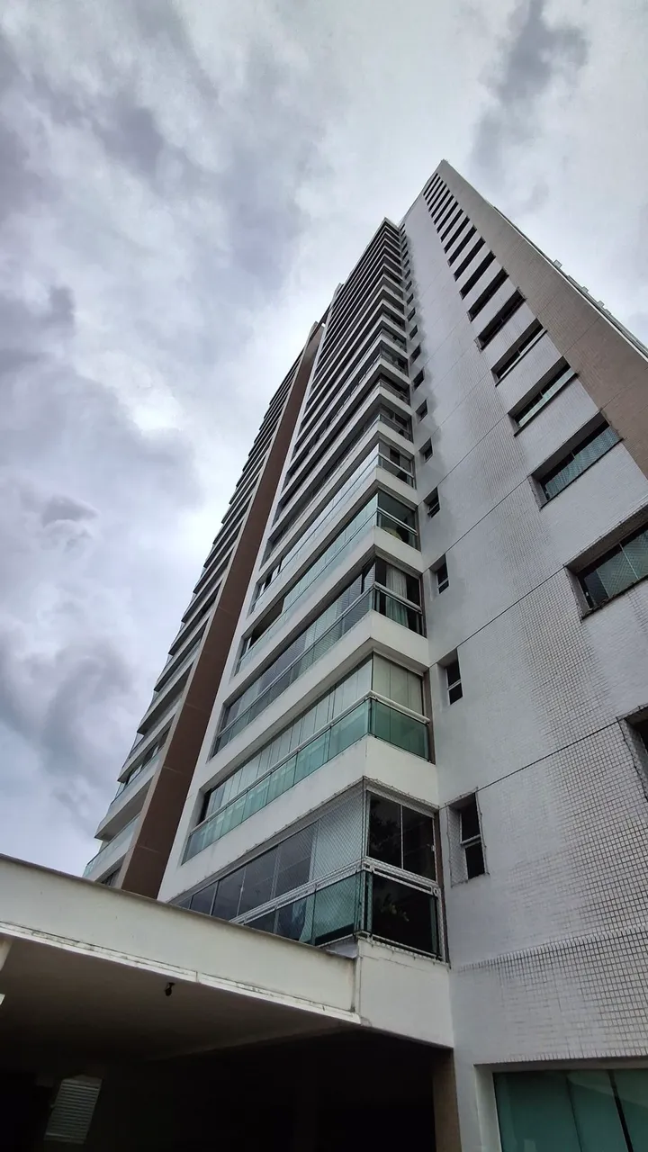 Ed. Torre Residence - Andar Alto - 4 suítes - Sacada Gourmet - Gabinete