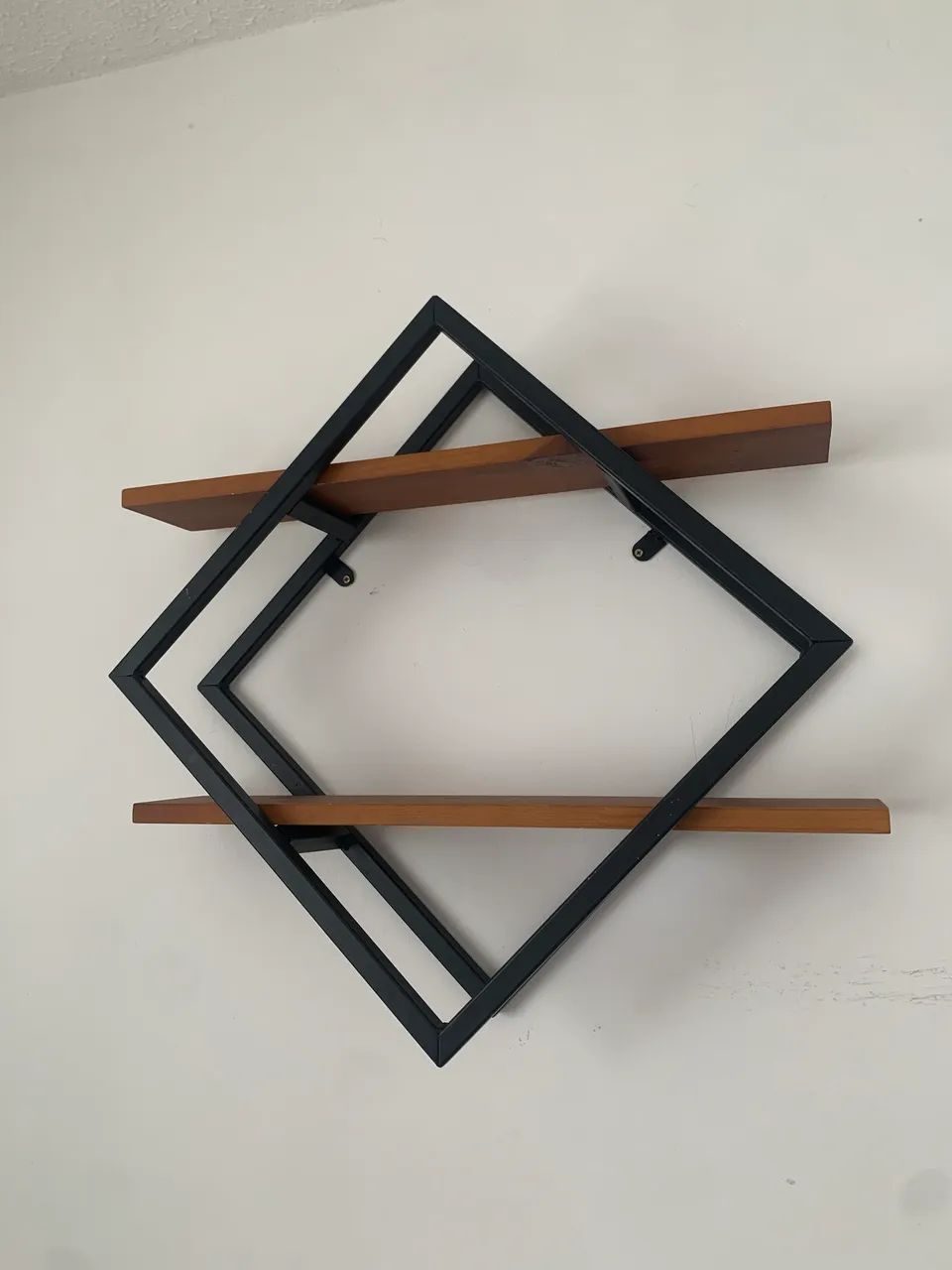 Prateleira decorativa 64374838483841121