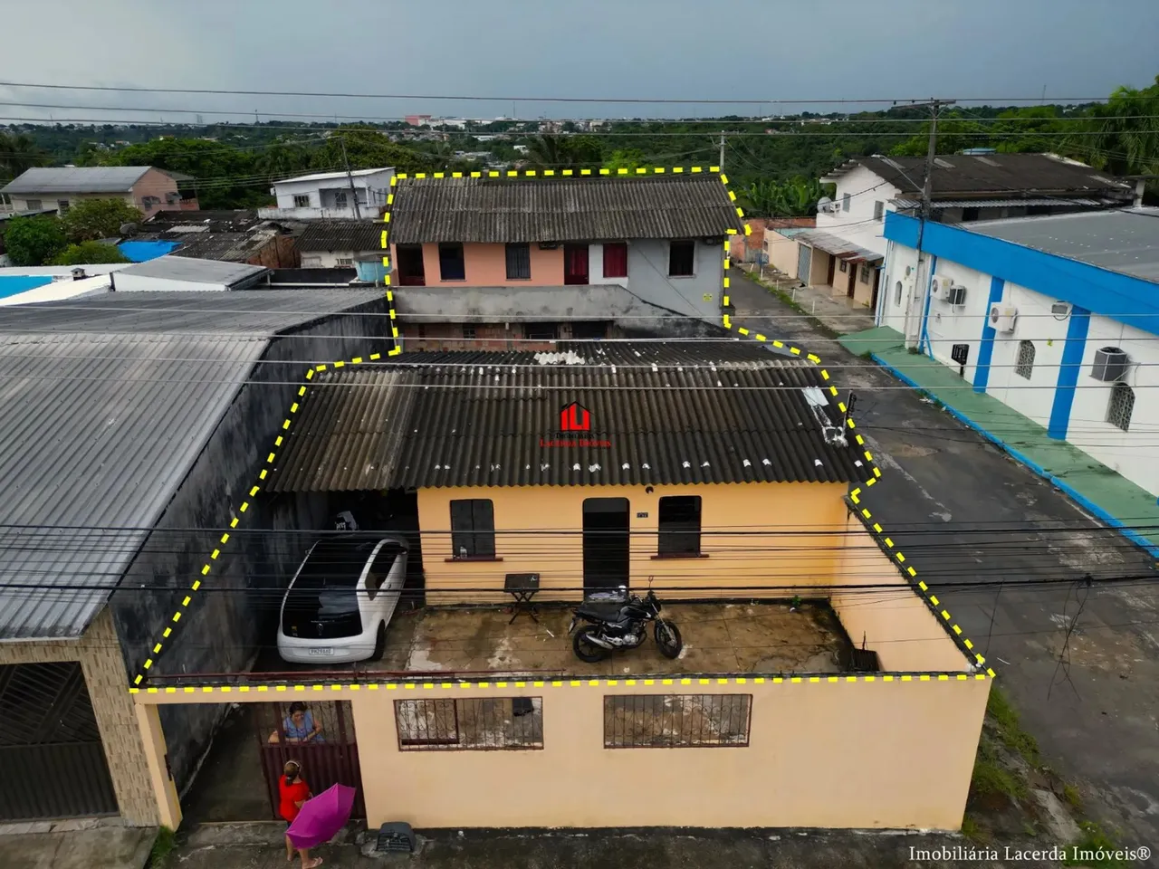 Casa na Cidade Nova 2 Qts sendo 1 suíte + 1 Prédio Residencial com 4 Apartamentos