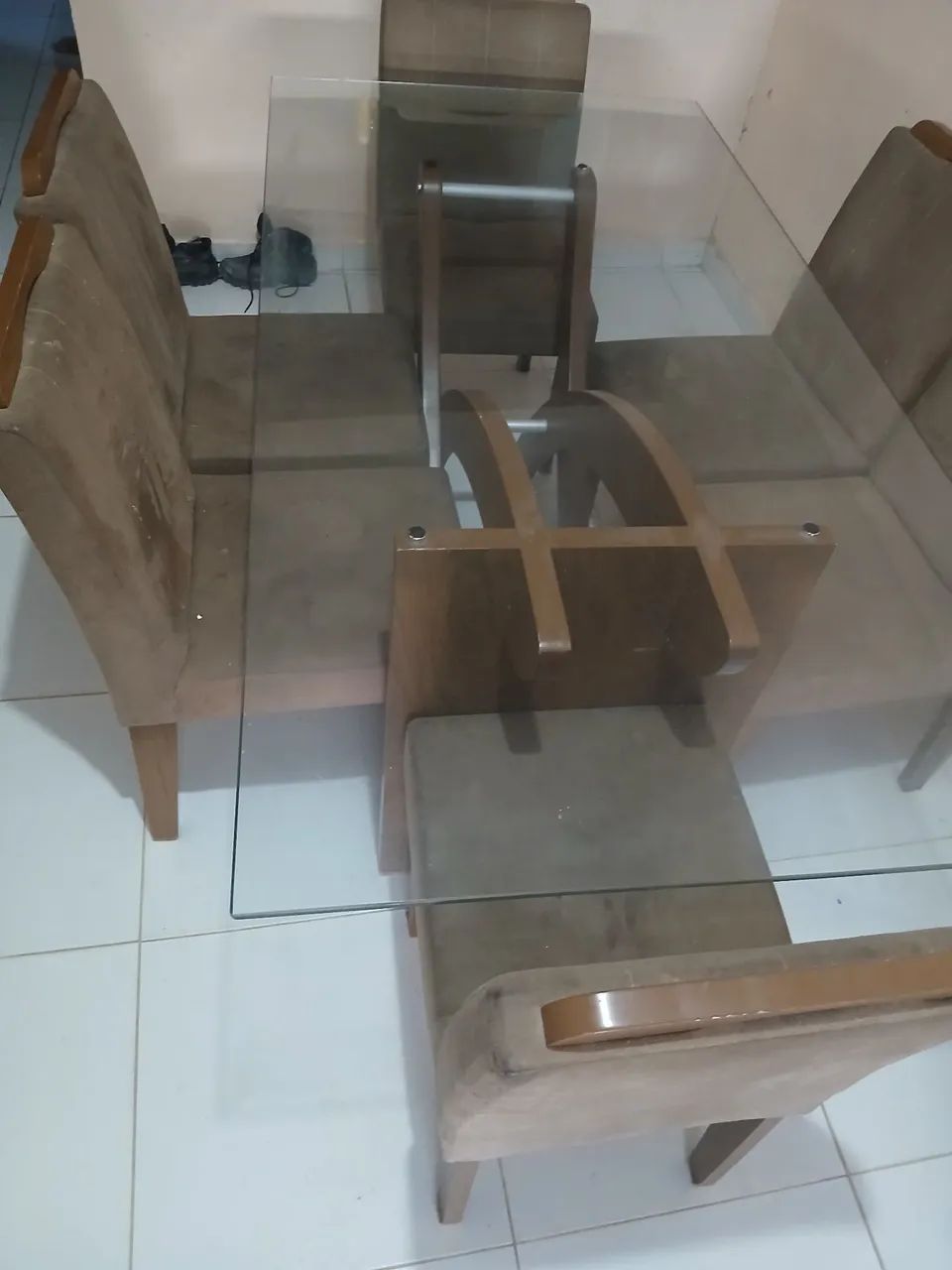 Mesa de vidro 6 cadeiras R$ 800,00  - Foto 3