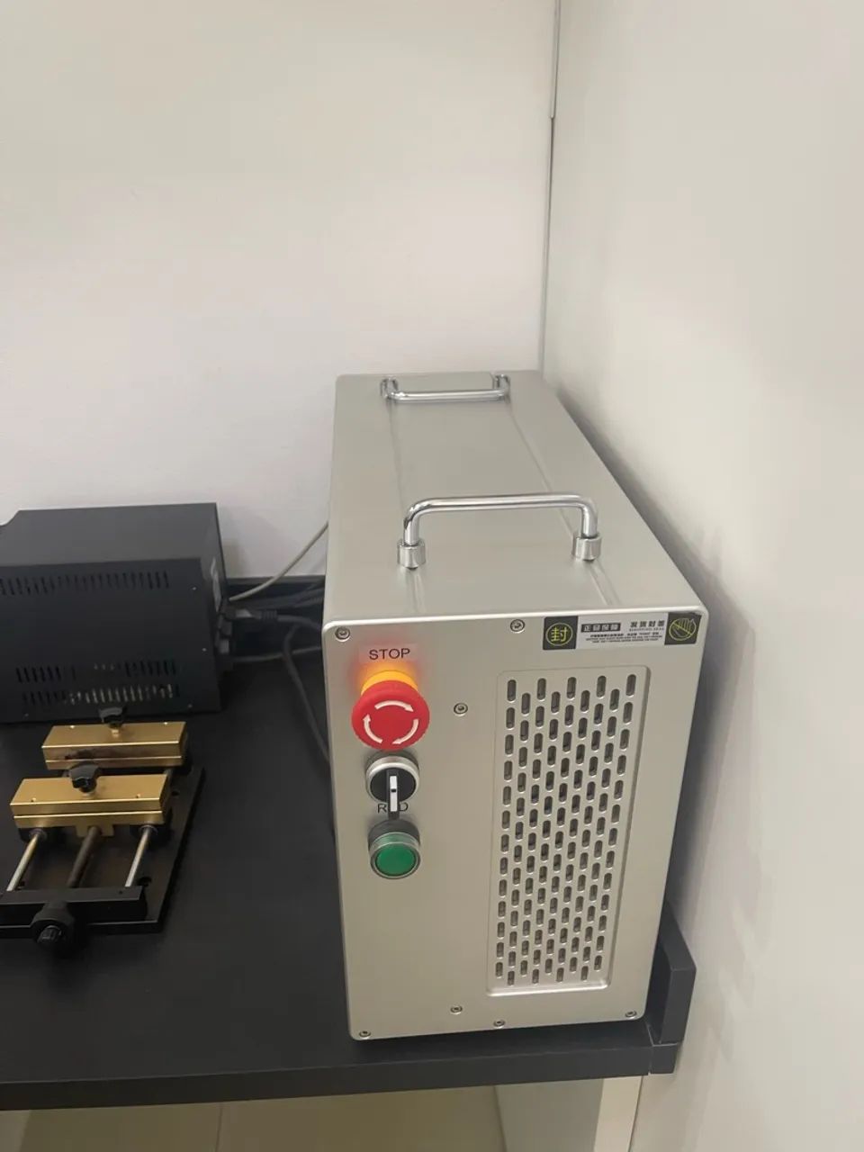 Máquina laser corte e gravação semi nova  - Foto 5