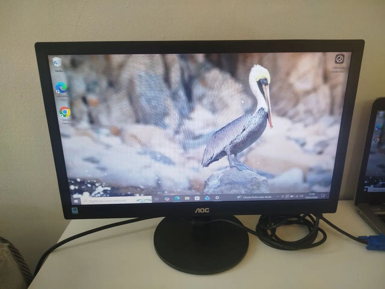 Monitor AOC 20 polegadas wide semi novo