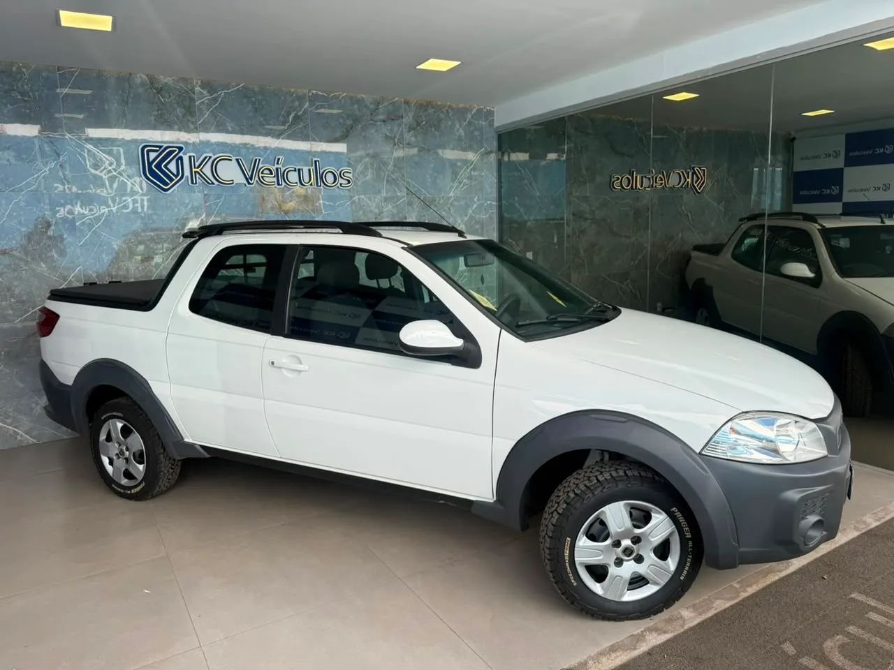 Fiat Strada Working Hard 1.4 Fire Flex 8V CD 2018 - Foto 2