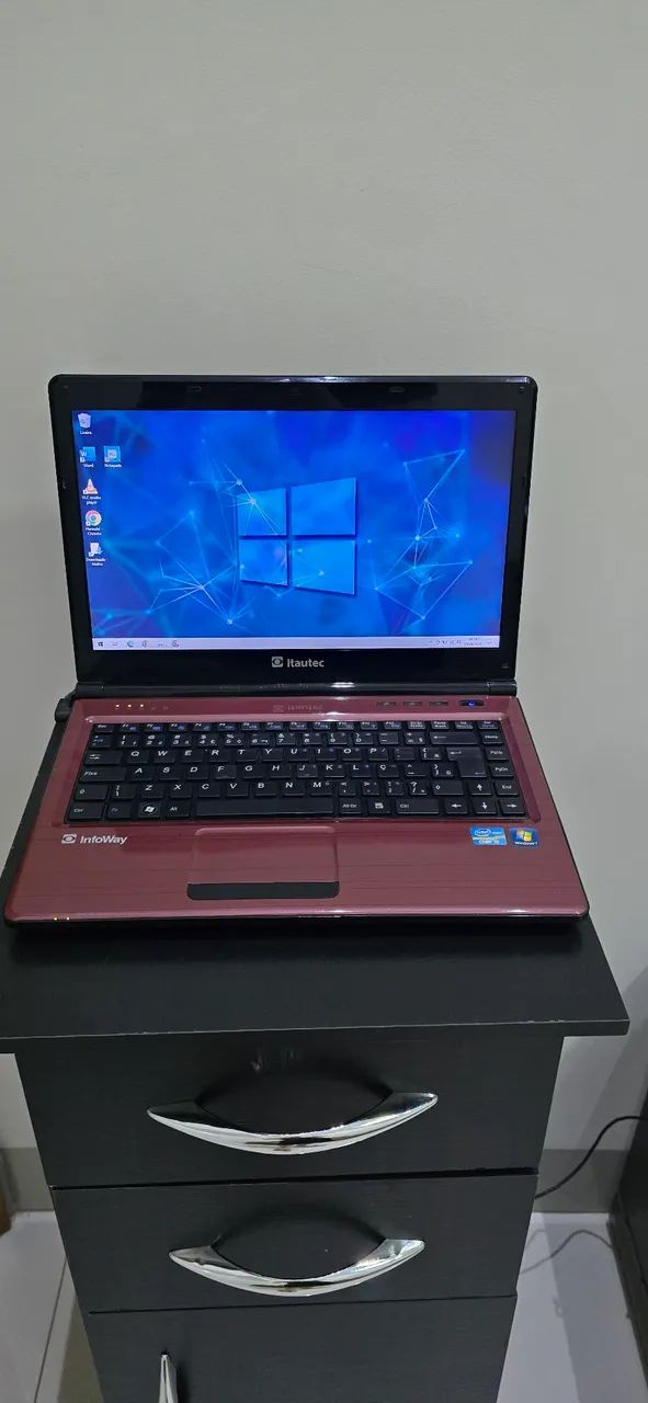 Notebook Itautec. 4gb Ram/ 112gb memória interna- infoway W7535 - 