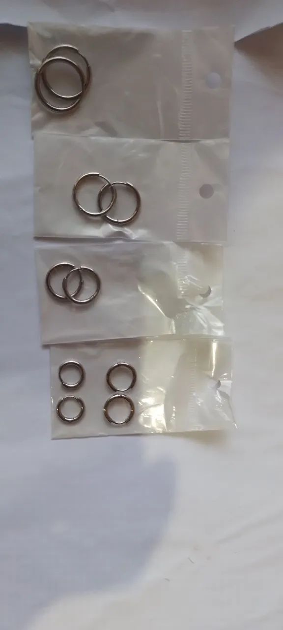 5 pares de brincos de argolas prata - Foto 2