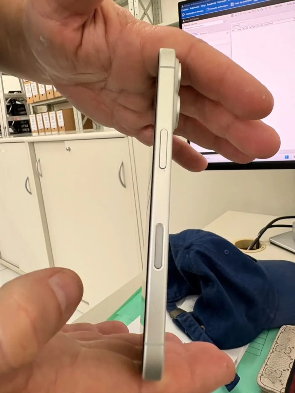 iPhone 16 Branco - Foto 4