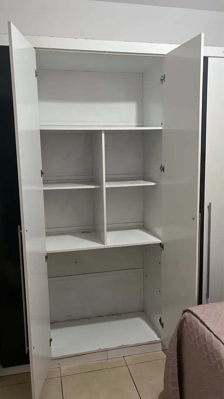 Guarda roupa 6 portas conservado  - Foto 2