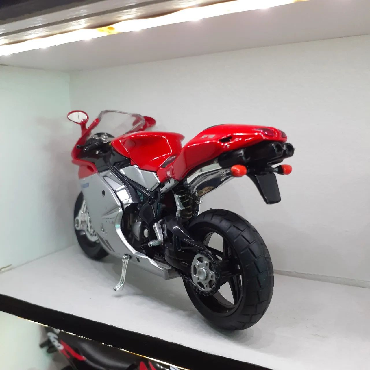 Miniatura moto mv agusta f4 - Foto 4