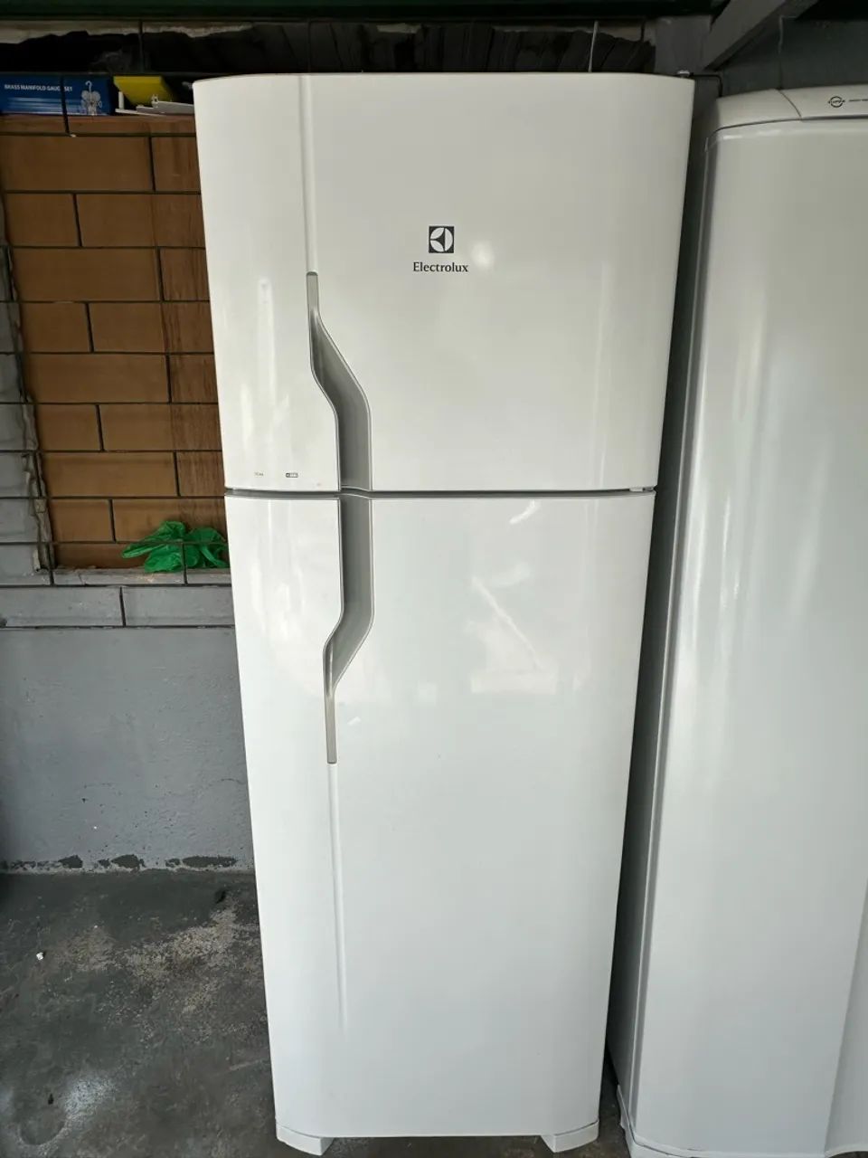 Vendo geladeira 