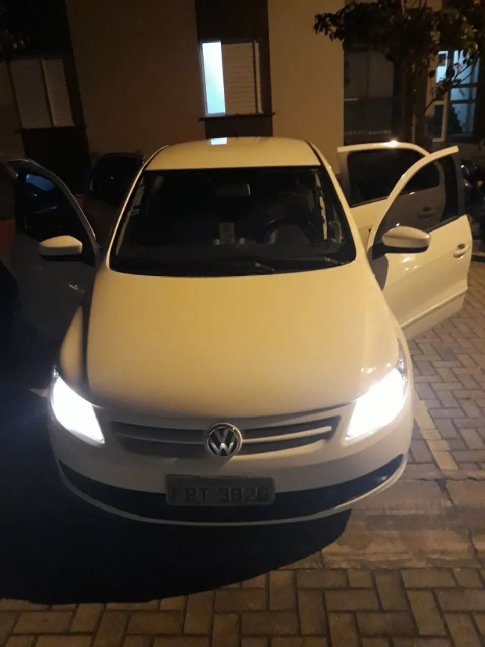 Volkswagen Gol Gol (novo) 1.0 Mi Total Flex 8V 4p 2012