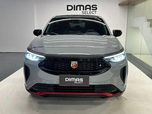 Fiat Fastback Abarth Turbo Flex 1.3 Aut. 2025 - Foto 2