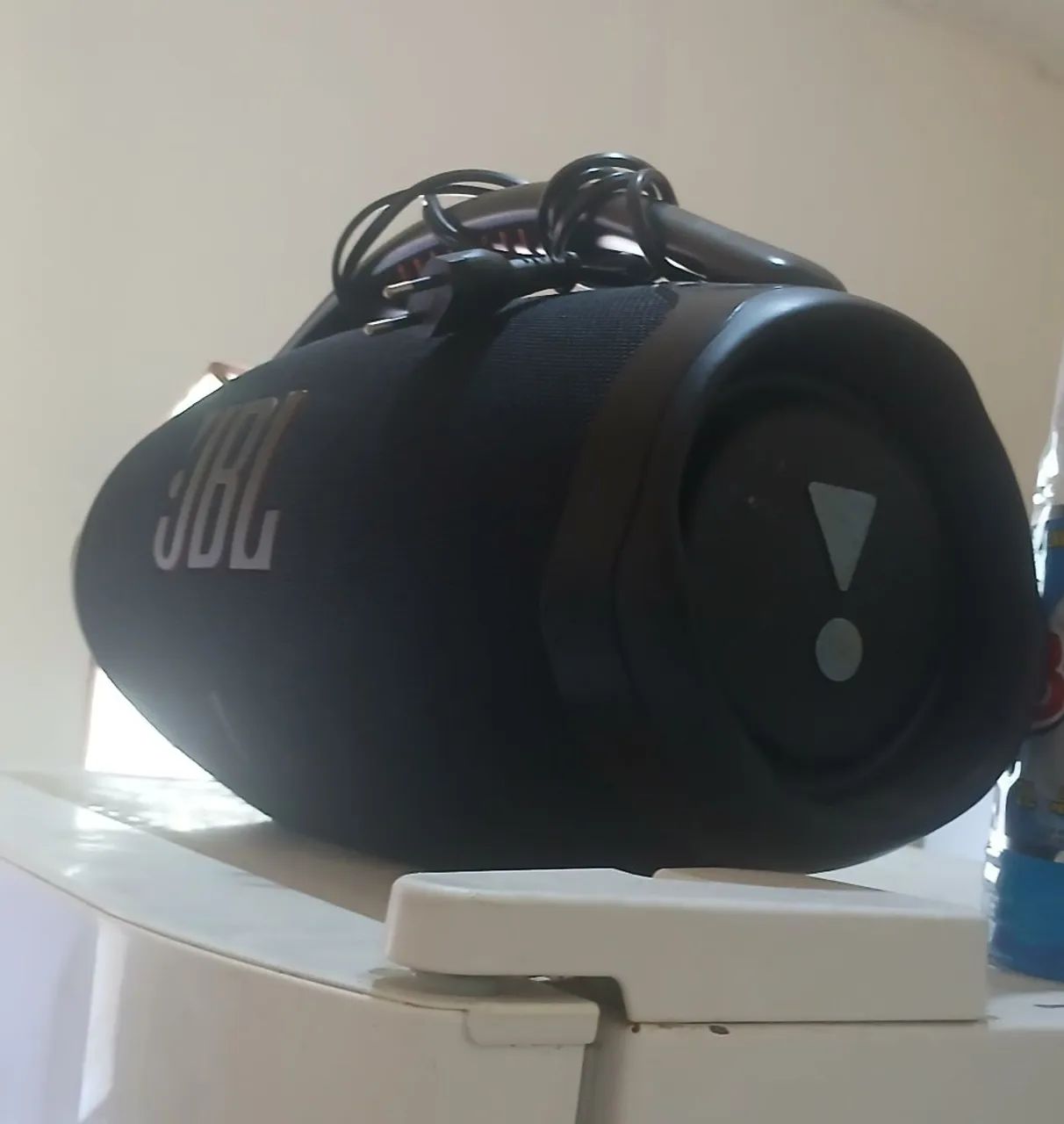 VENDO CAIXA DE SOM JBL NOVA - Foto 2