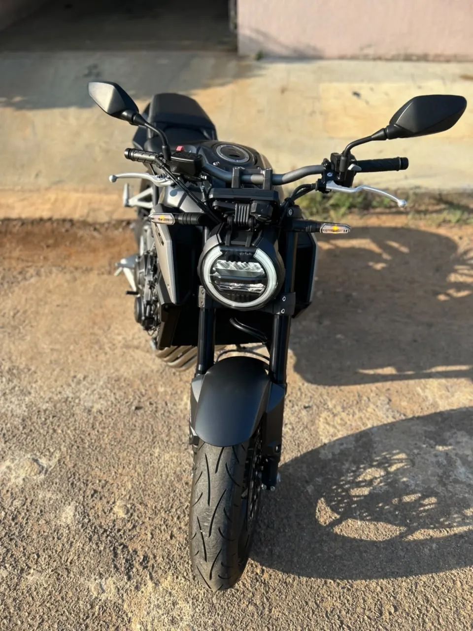 CB 650R 2024 1.700 KM - Foto 4