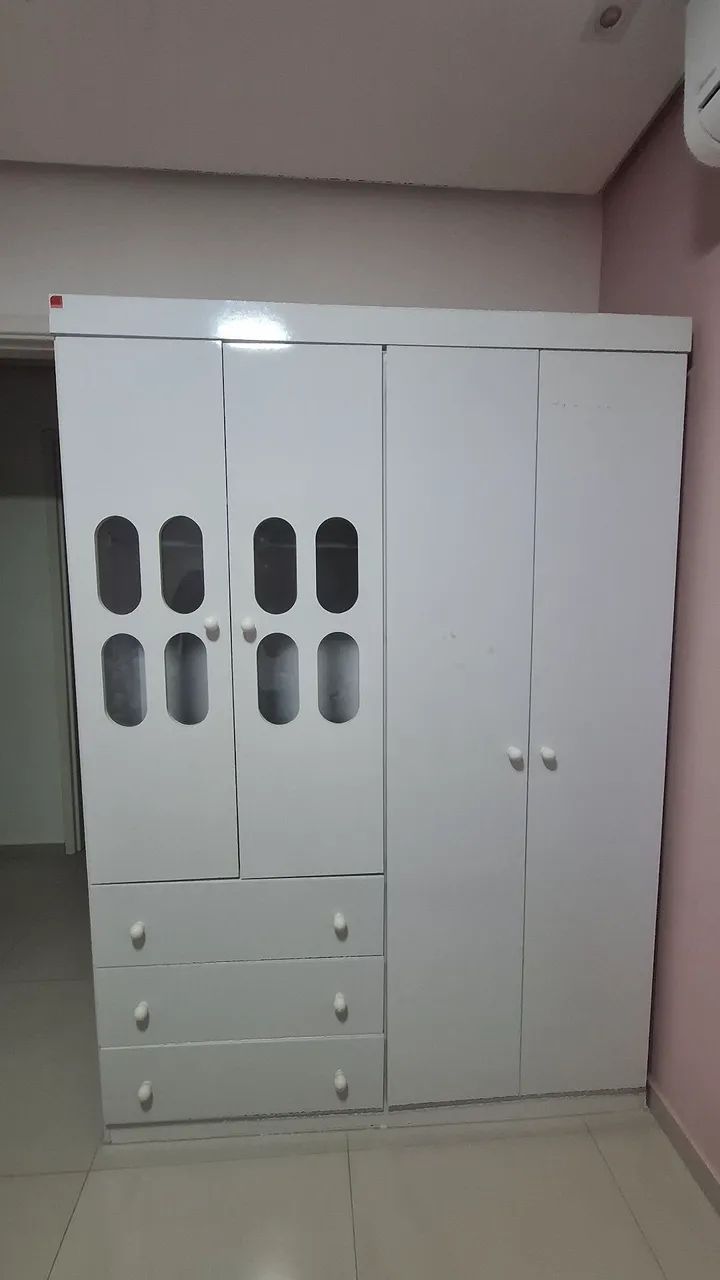 Guarda-roupa 