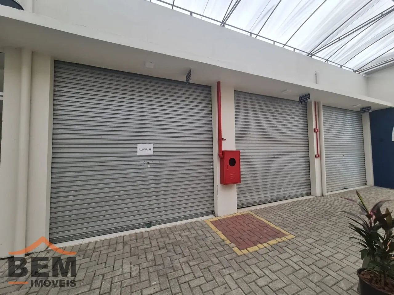 Sala para alugar no bairro Cedros em Camboriú/SC