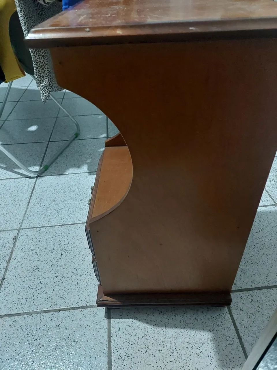 Vendo mesinha de madeira - Foto 2